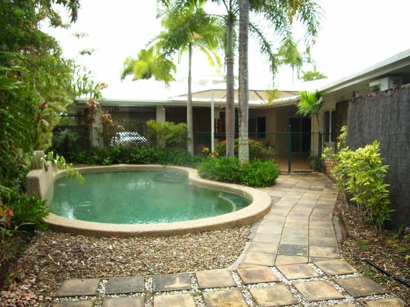 13 Bramble Street, Clifton Beach QLD 4879
