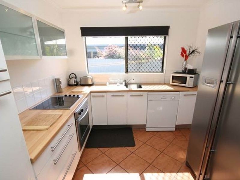 2/5 Simbai Close, Trinity Beach QLD 4879
