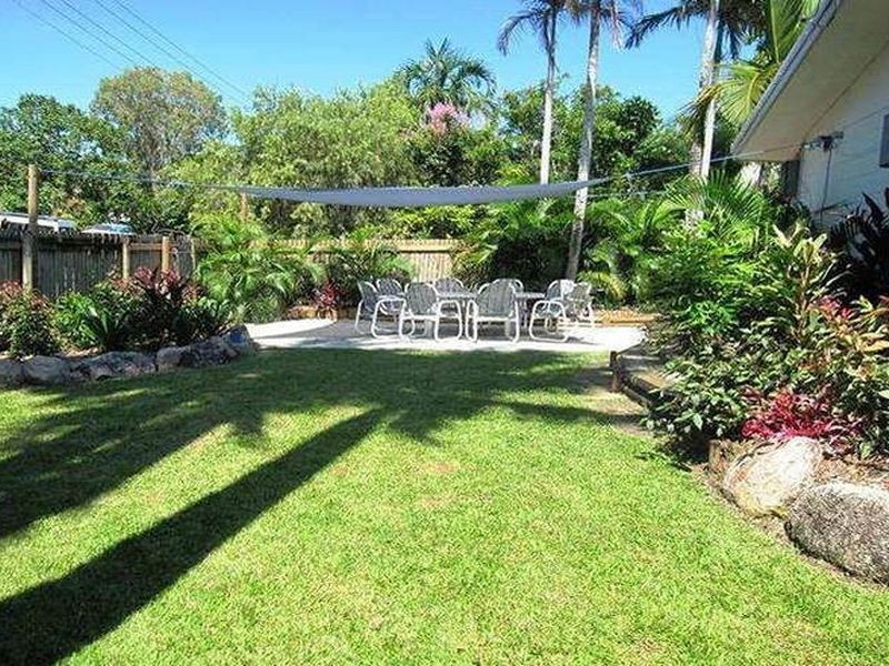 2/5 Simbai Close, Trinity Beach QLD 4879