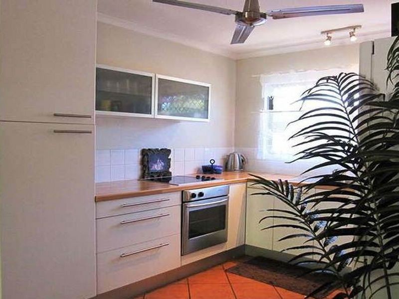 2/5 Simbai Close, Trinity Beach QLD 4879
