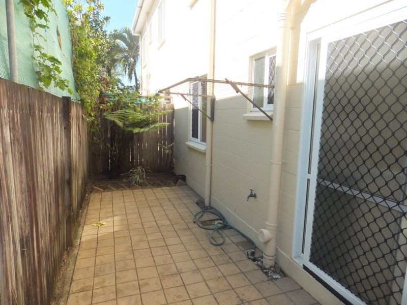 2/505 Varley Street, Yorkeys Knob QLD 4878