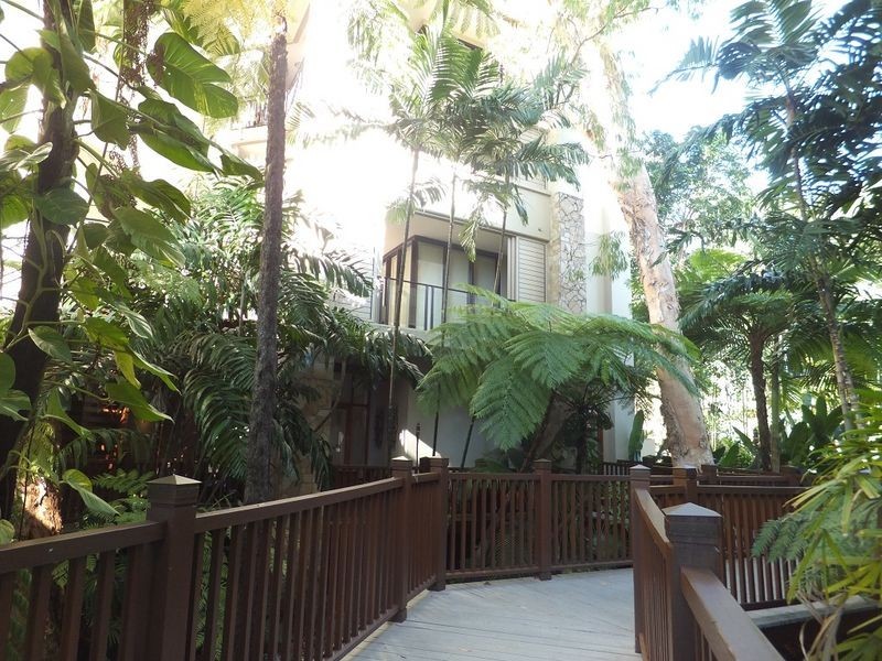 426-427/5 Triton Street, Palm Cove QLD 4879