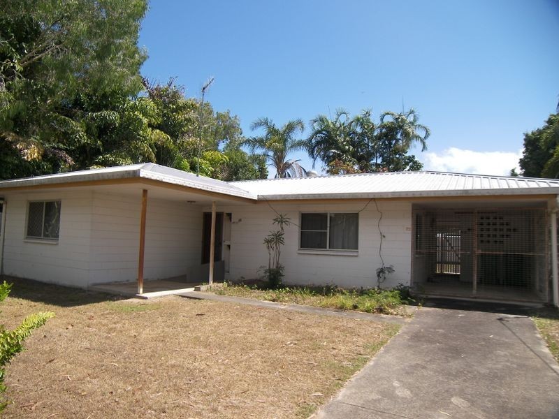 20 Golf Street, Yorkeys Knob QLD 4878