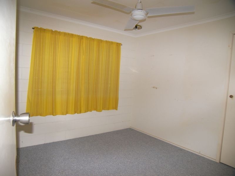 20 Golf Street, Yorkeys Knob QLD 4878