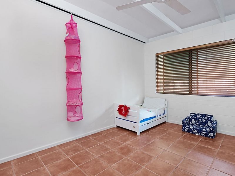 37 Morgan Street, Yorkeys Knob QLD 4878