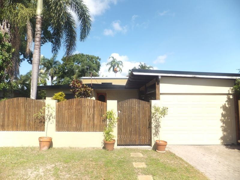 37 Morgan Street, Yorkeys Knob QLD 4878