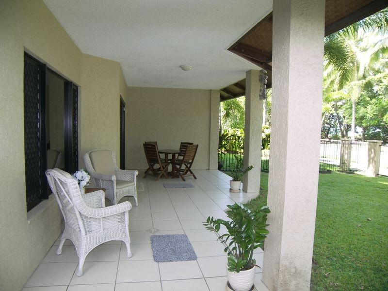 1/69 Sims Esplanade, Yorkeys Knob QLD 4878