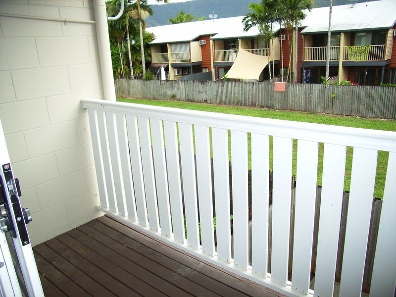 4/13 Balaclava Rd, Earlville QLD 4870