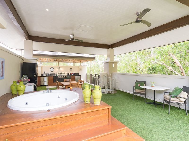 414/5 Triton Street, Palm Cove QLD 4879