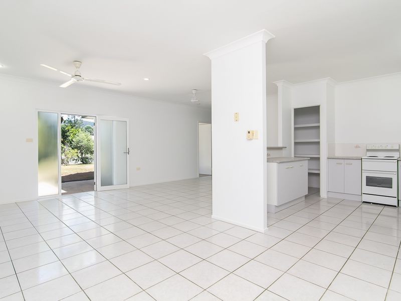10 Shell Close, Kewarra Beach QLD 4879