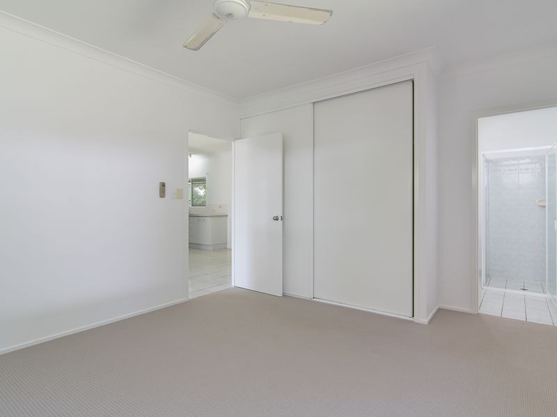 10 Shell Close, Kewarra Beach QLD 4879