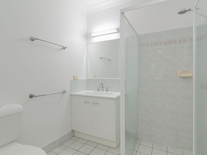 10 Shell Close, Kewarra Beach QLD 4879