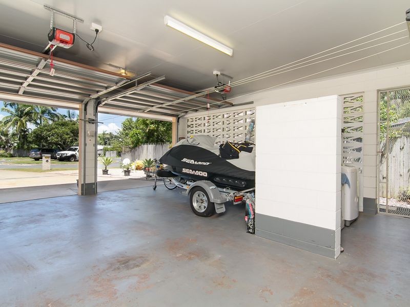 31 Jessie Close, Yorkeys Knob QLD 4878