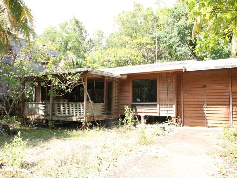 67 Sims Esplanade, Yorkeys Knob QLD 4878