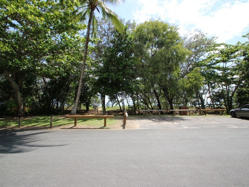 67 Sims Esplanade, Yorkeys Knob QLD 4878