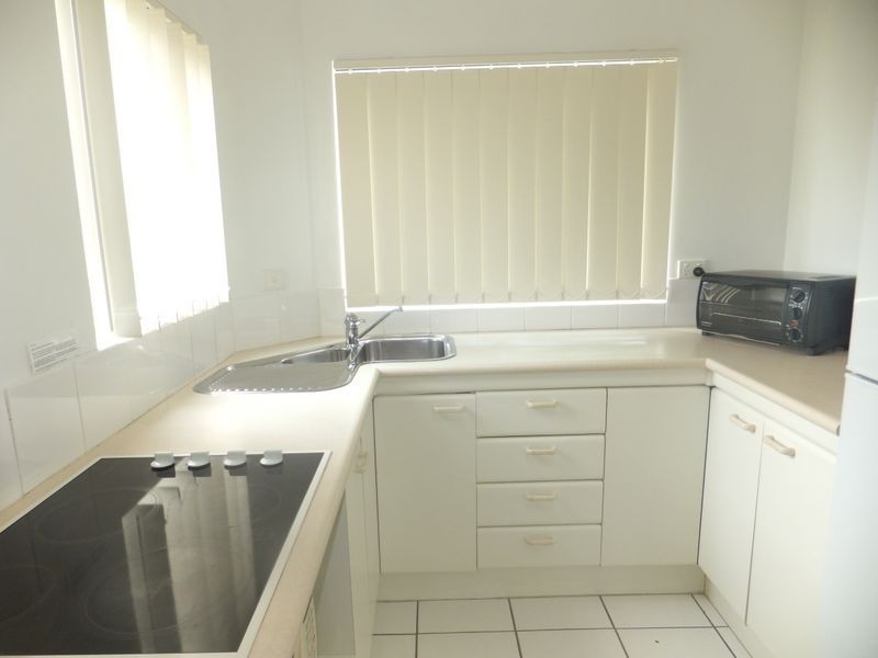 16/12 Deauville Close, Yorkeys Knob QLD 4878