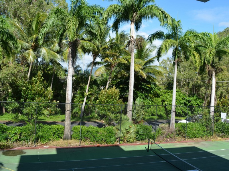 16/12 Deauville Close, Yorkeys Knob QLD 4878
