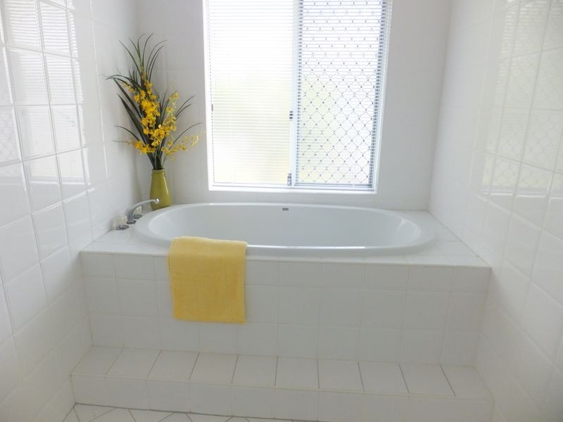 34 Parkinson Ave, Kewarra Beach QLD 4879