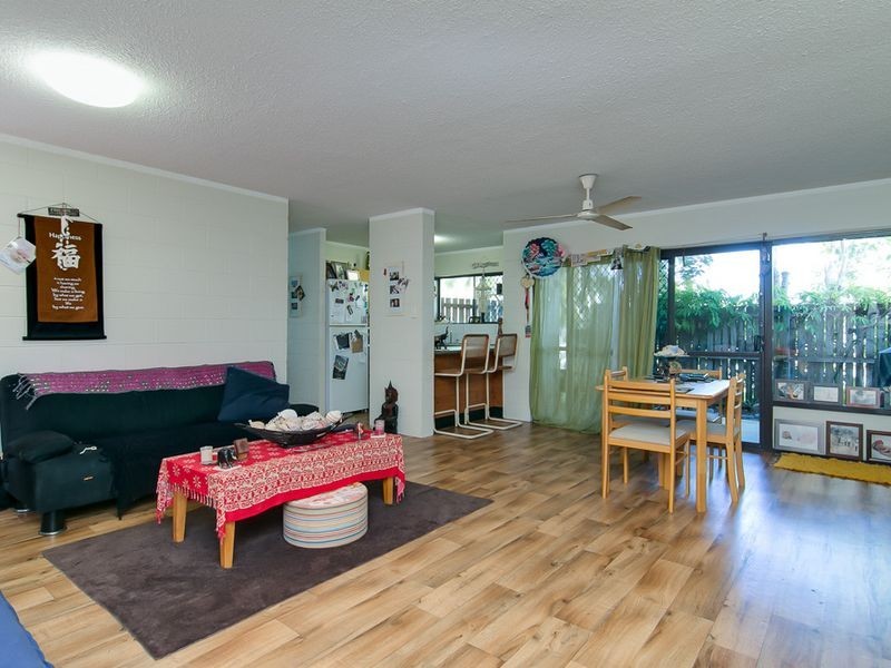 2/22 Rutherford Street, Yorkeys Knob QLD 4878