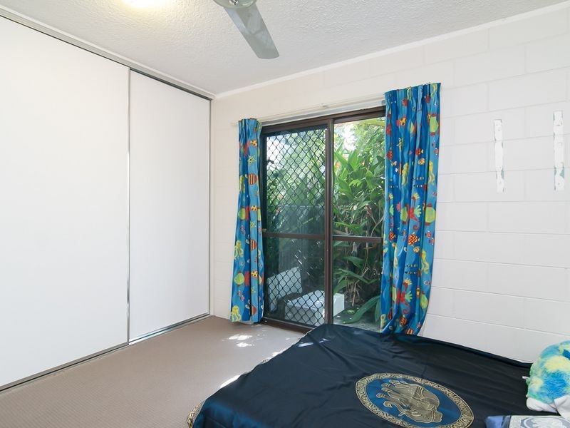 2/22 Rutherford Street, Yorkeys Knob QLD 4878