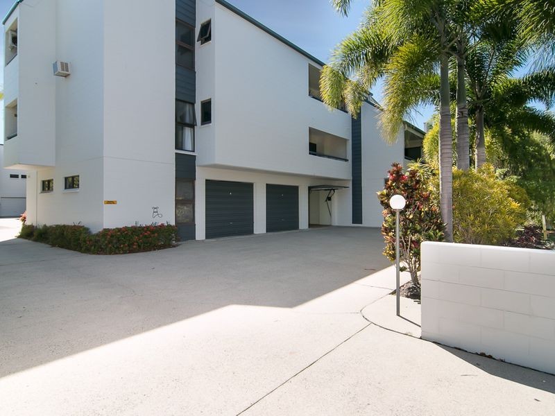 2/22 Rutherford Street, Yorkeys Knob QLD 4878