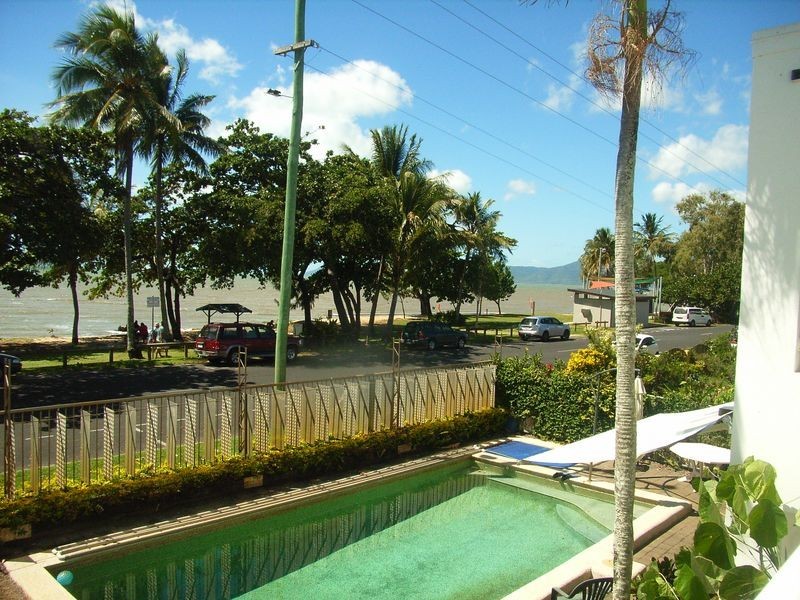 7 Casuarina Street, Holloways Beach QLD 4878