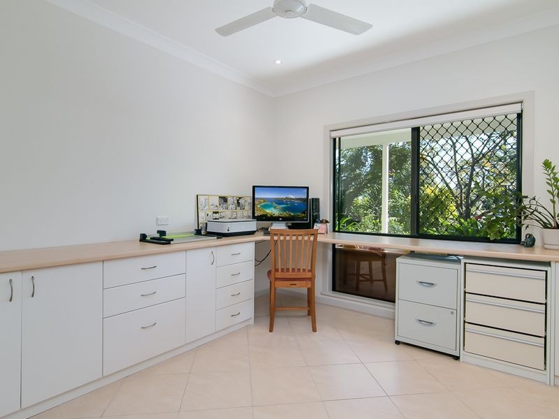 7 Hickory Street, Holloways Beach QLD 4878