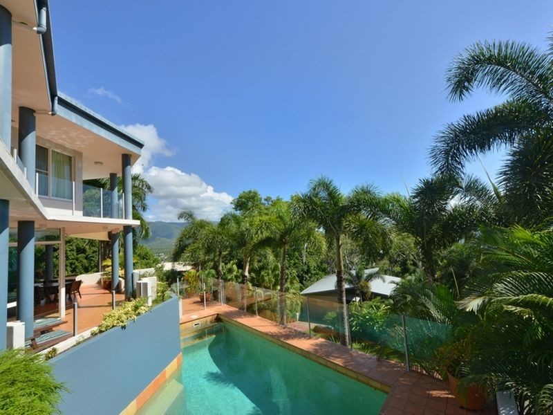 14/7 Tari Place, Trinity Beach QLD 4879