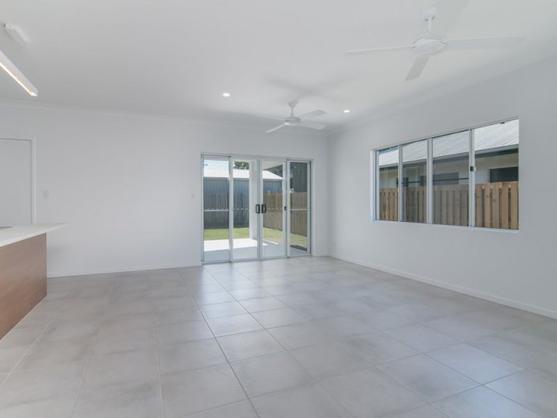 13 Bluecove Circuit, Trinity Park QLD 4879