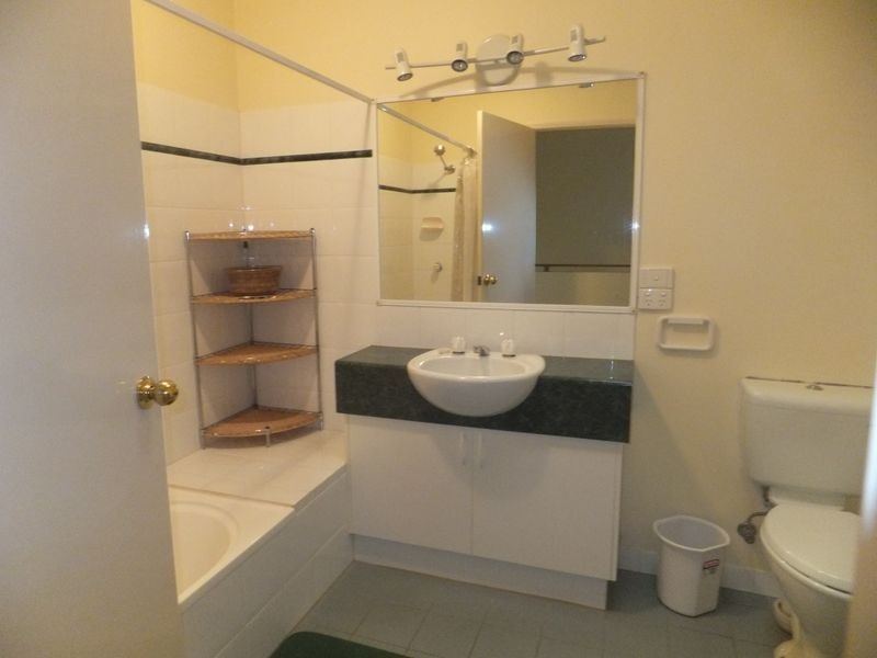 2/52 Best Street, Yorkeys Knob QLD 4878