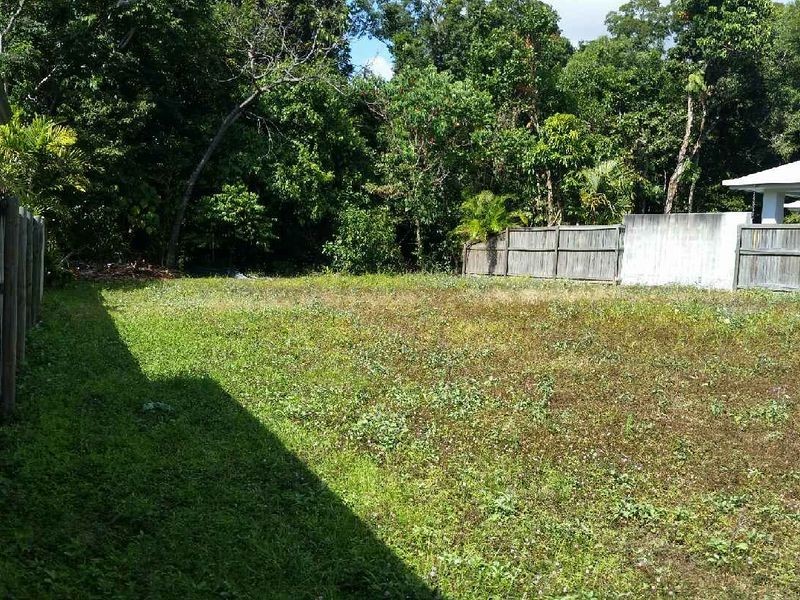 19 Muller Street, Palm Cove QLD 4879