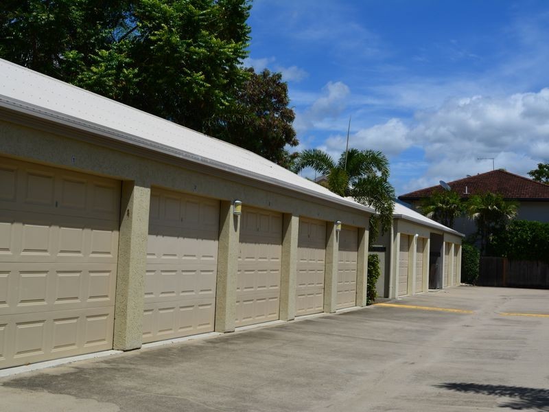 3/9 Rutherford Street, Yorkeys Knob QLD 4878