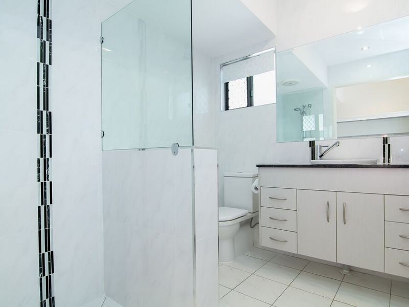 21 Hideaway Close, Palm Cove QLD 4879