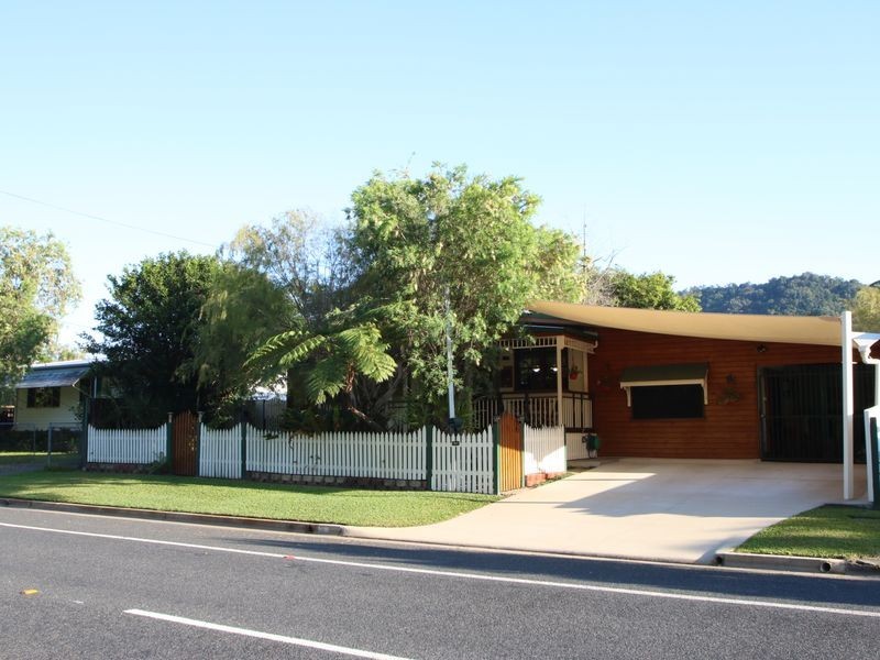 98 Russell Street, Edge Hill QLD 4870
