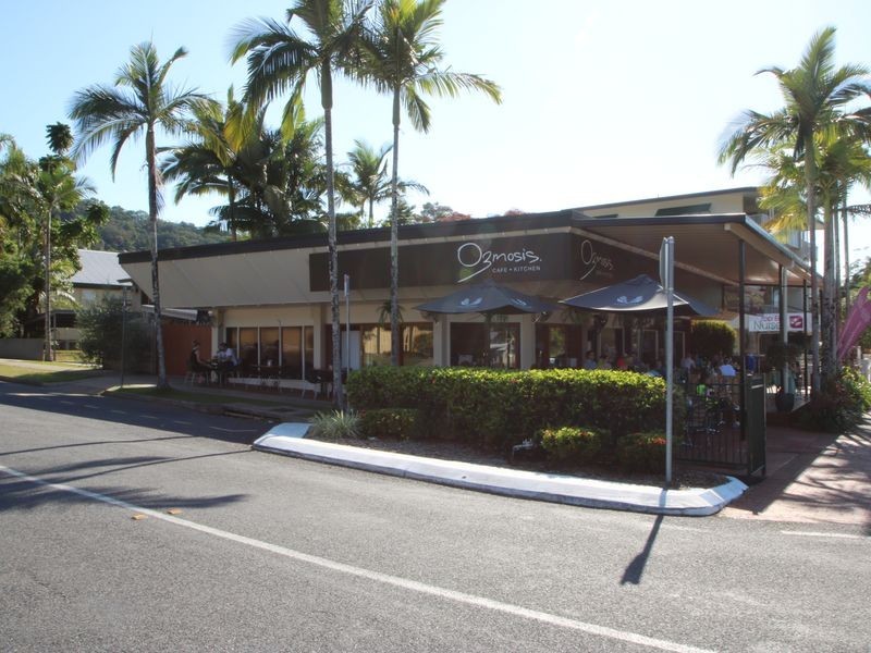 98 Russell Street, Edge Hill QLD 4870