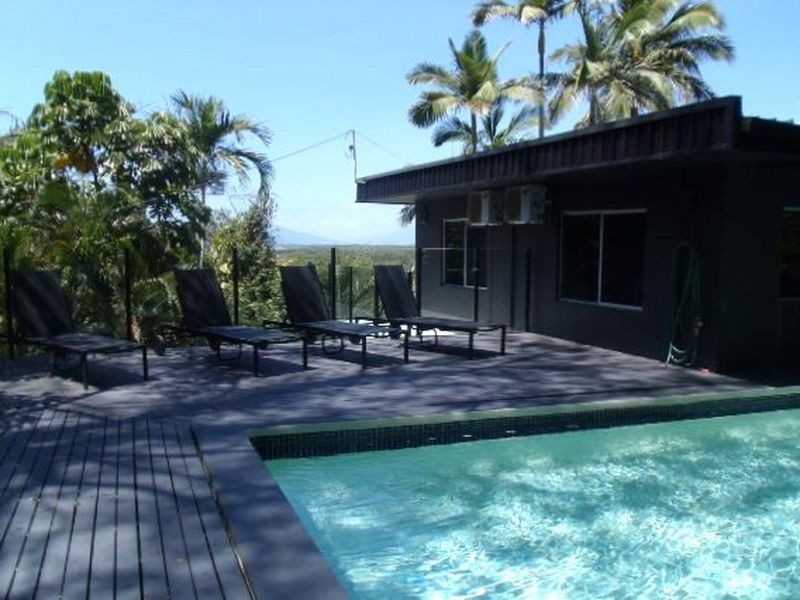 9-11 Janett Street, Yorkeys Knob QLD 4878