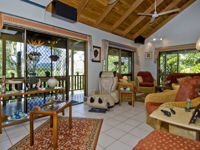 11 Margo Street, Yorkeys Knob QLD 4878