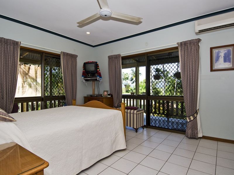 11 Margo Street, Yorkeys Knob QLD 4878