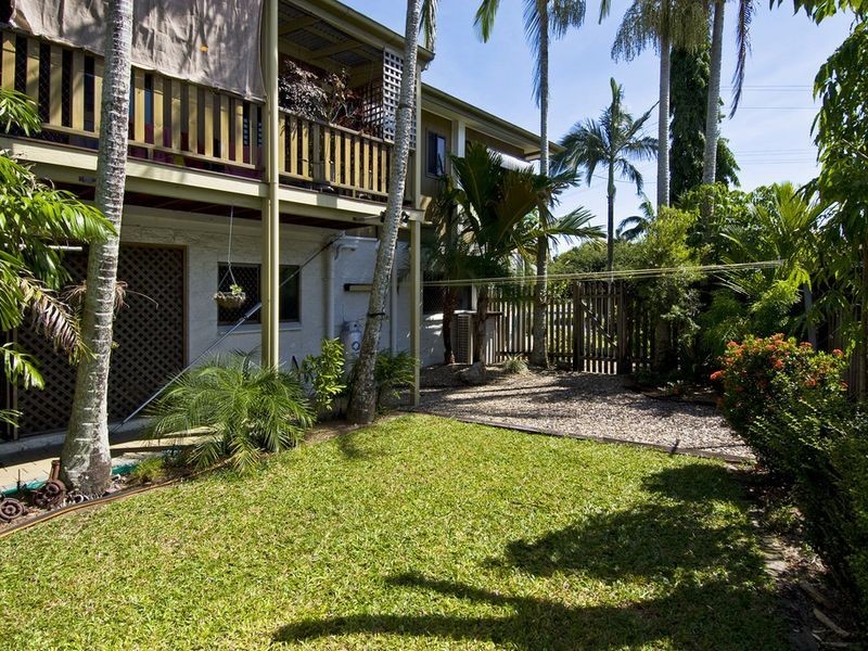 11 Margo Street, Yorkeys Knob QLD 4878