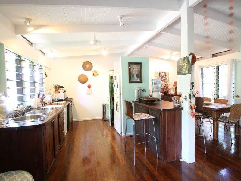 3 Legret Close, Clifton Beach QLD 4879