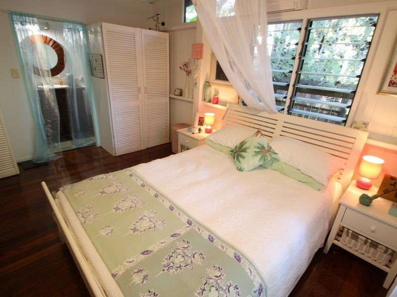 3 Legret Close, Clifton Beach QLD 4879