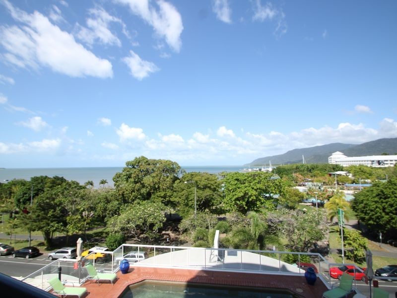 401/73-75 Esplanade, Cairns City QLD 4870