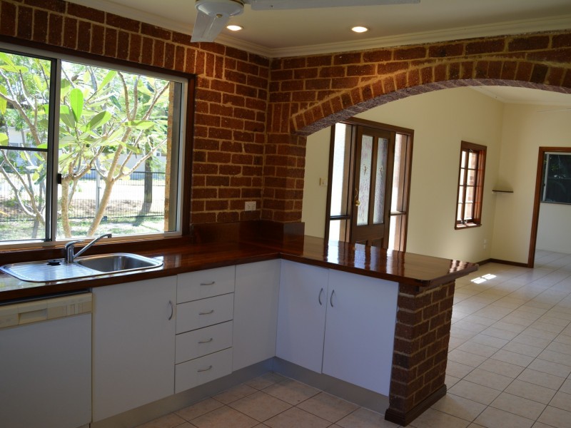 56 Waite Street, Machans Beach QLD 4878