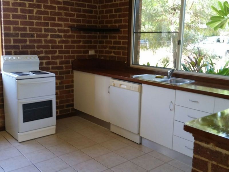 56 Waite Street, Machans Beach QLD 4878