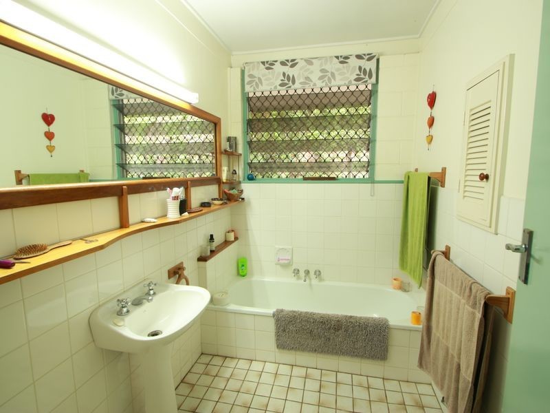 1 Lee Street, Freshwater QLD 4870