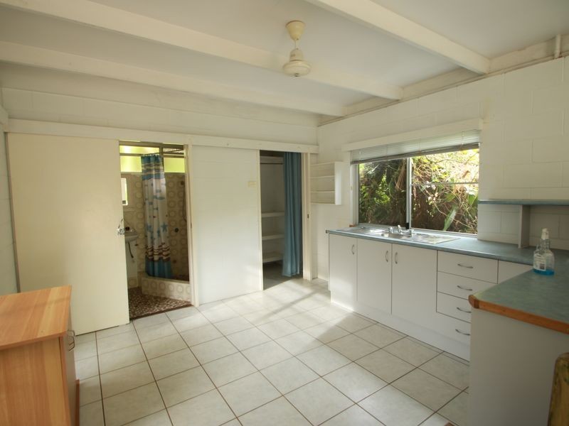 1 Lee Street, Freshwater QLD 4870