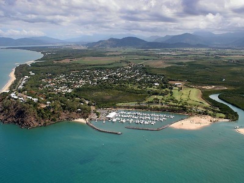 60 Morgan Street, Yorkeys Knob QLD 4878