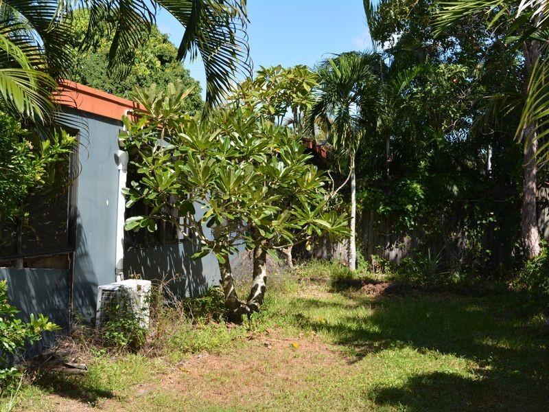 60 Morgan Street, Yorkeys Knob QLD 4878