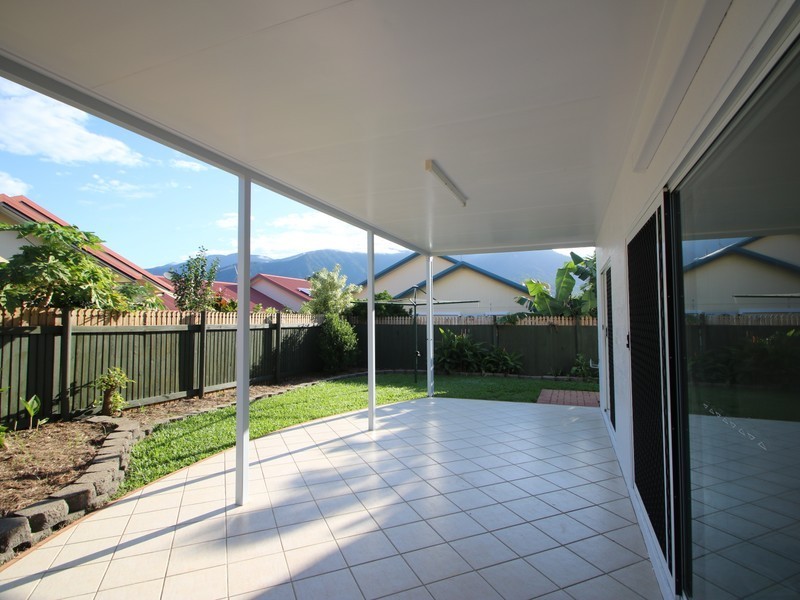 16 Sherwood Close, Brinsmead QLD 4870