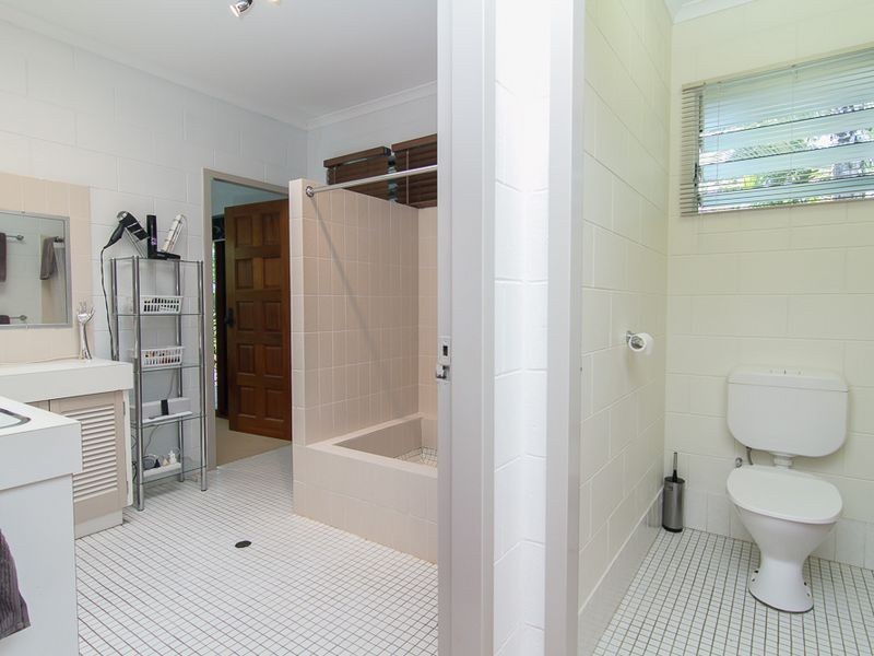31 Jessie Close, Yorkeys Knob QLD 4878